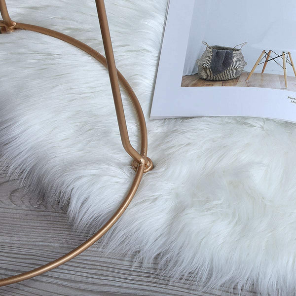 Ultra Soft Faux Fur Rug